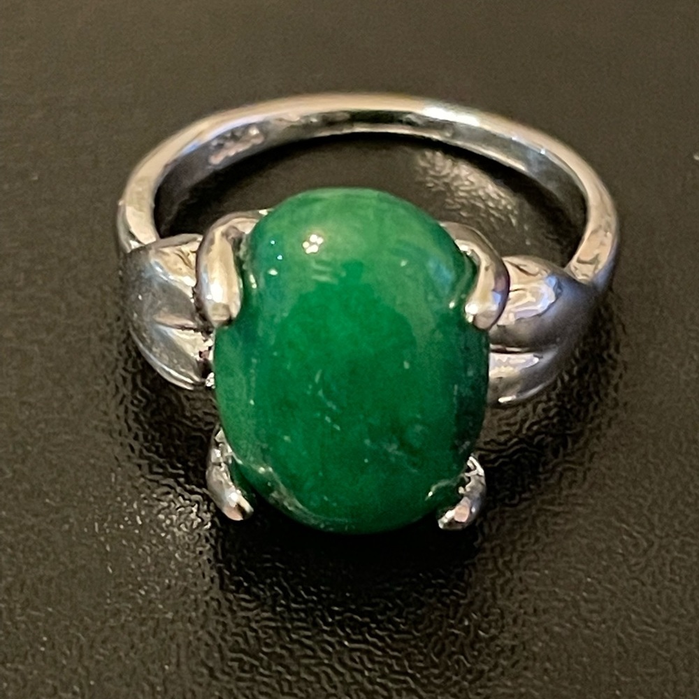 Woman green jade S925 silver ring size 6.5